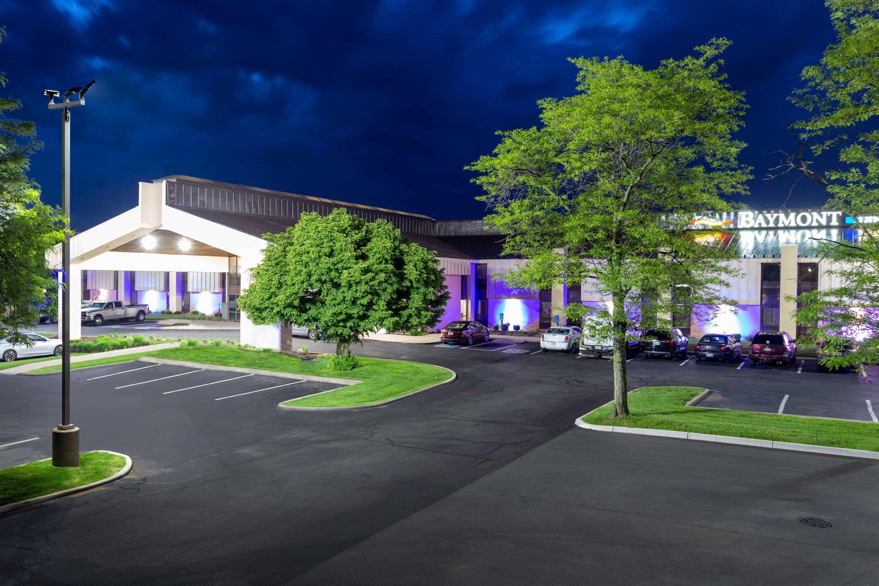 Baymont By Wyndham Elkhart Hotel Exterior photo