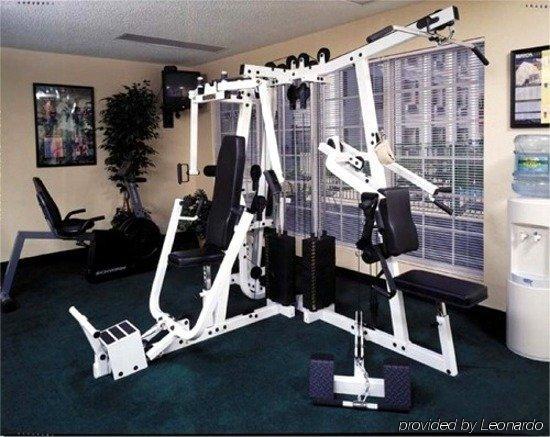Baymont By Wyndham Elkhart Hotel Facilities photo